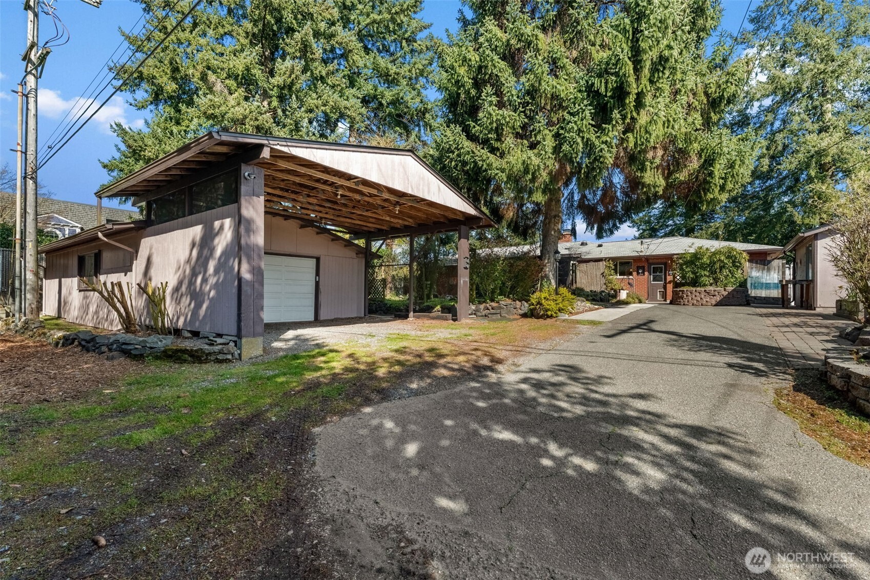 1116 S Woodlawn Street , Tacoma, WA 98465