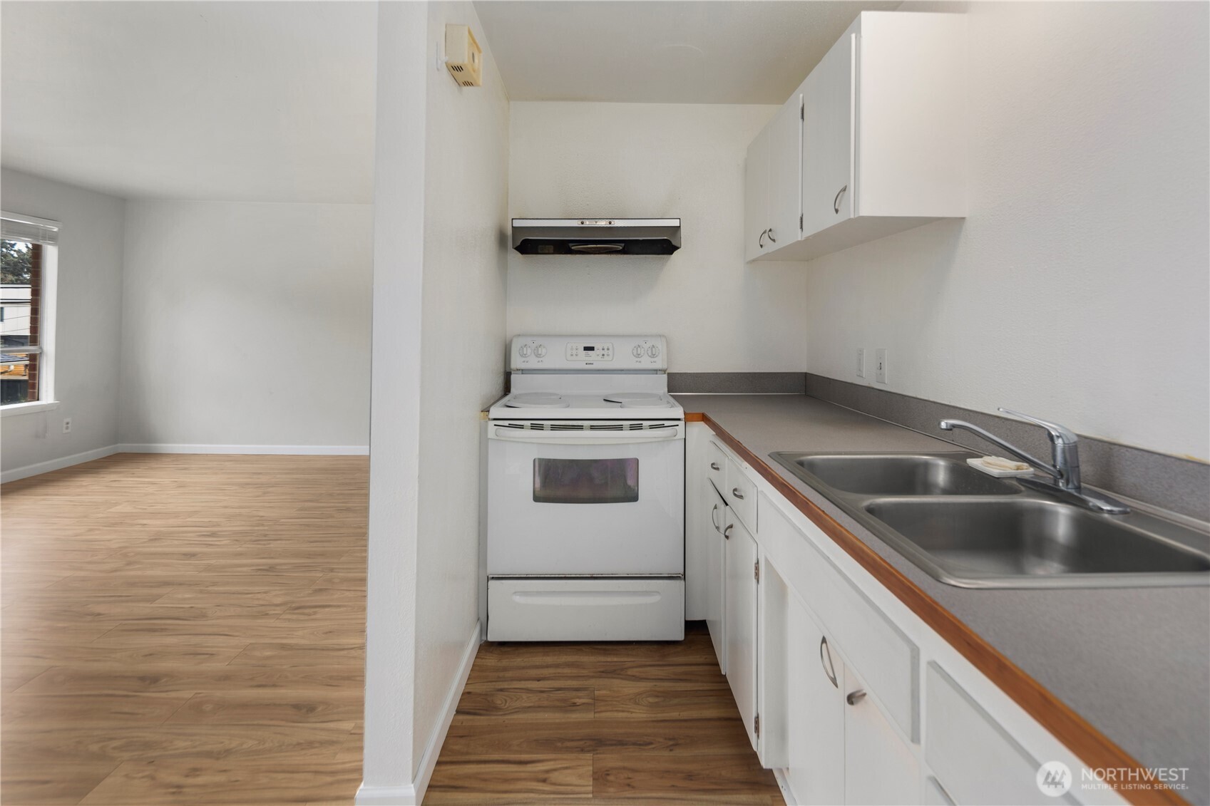 748 S Cloverdale Street #14, Seattle, WA 98108