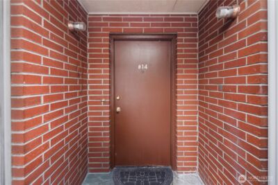 748 S Cloverdale Street #14, Seattle, WA 98108 - Photo 2