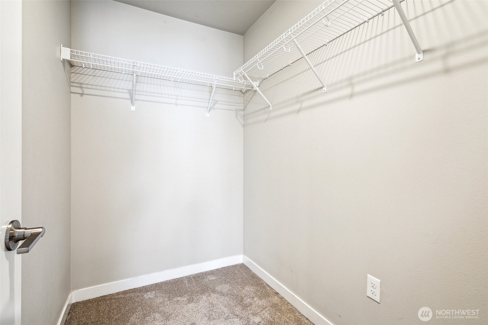 2002 101st Avenue SE #2, Lake Stevens, WA 98258-9536