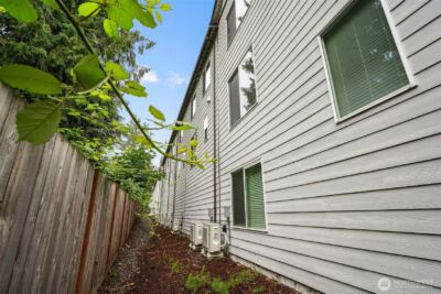 2002 101st Avenue SE #2, Lake Stevens, WA 98258-9536 - Photo 19