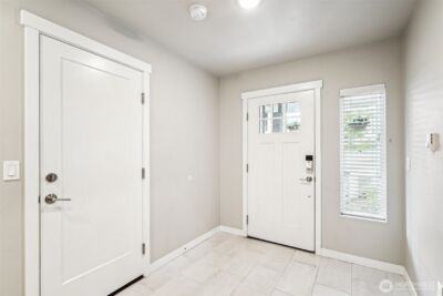 2002 101st Avenue SE #2, Lake Stevens, WA 98258-9536 - Photo 3