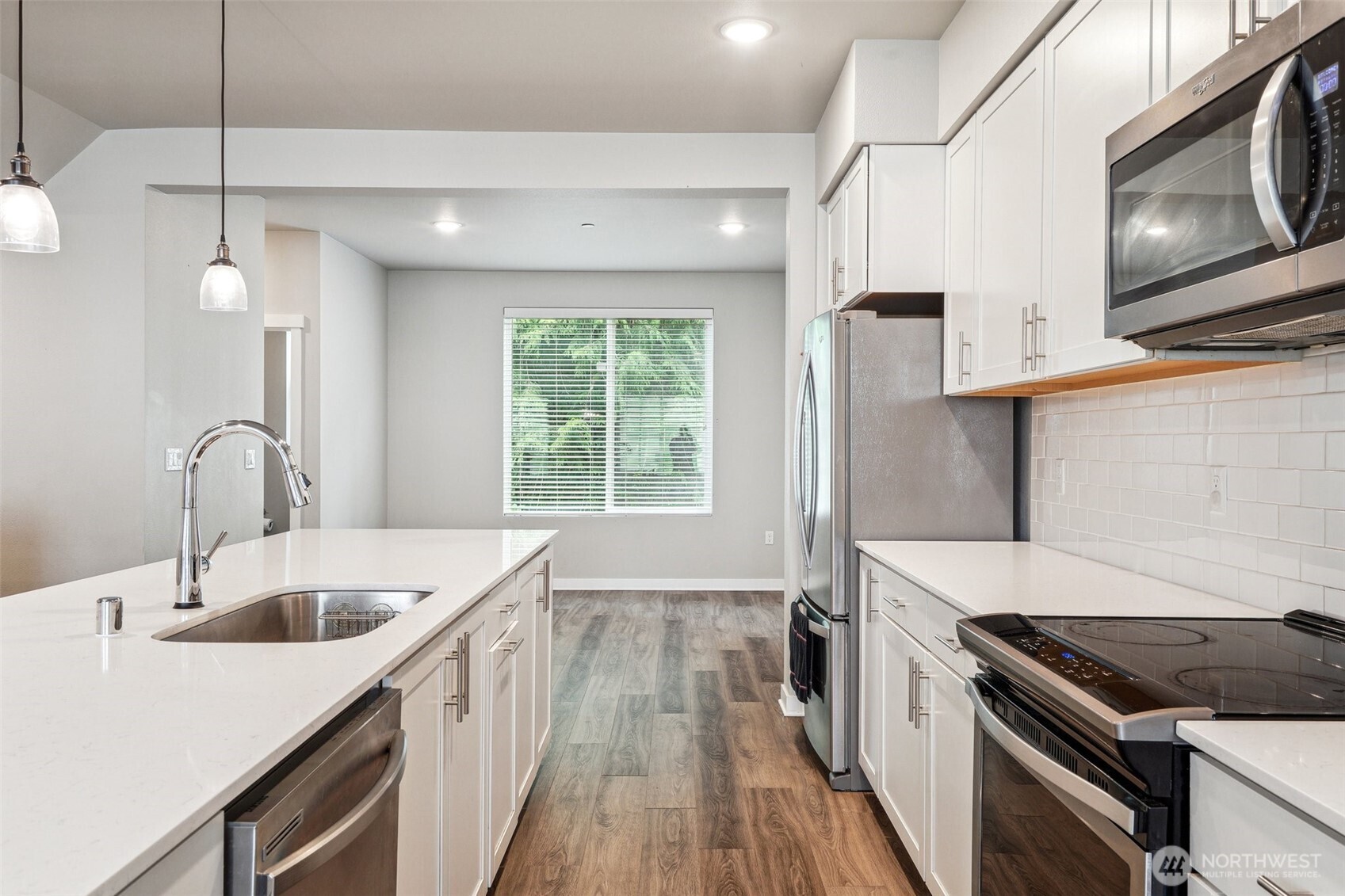 2002 101st Avenue SE #2, Lake Stevens, WA 98258-9536