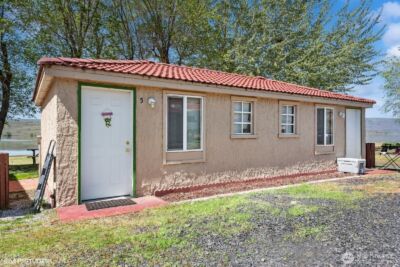 21058 State Highway 17 N, Soap Lake, WA 98851 - Photo 8