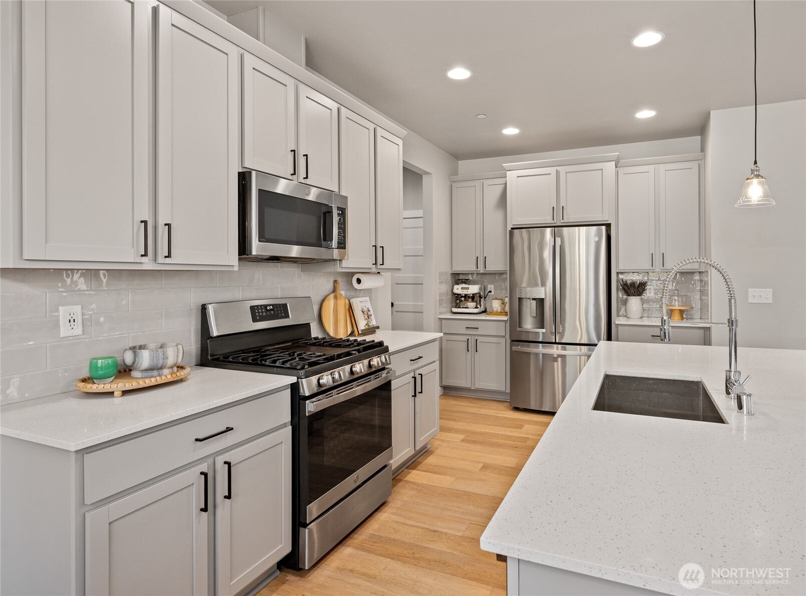 8721 69th Pl NE, Marysville, WA 98270