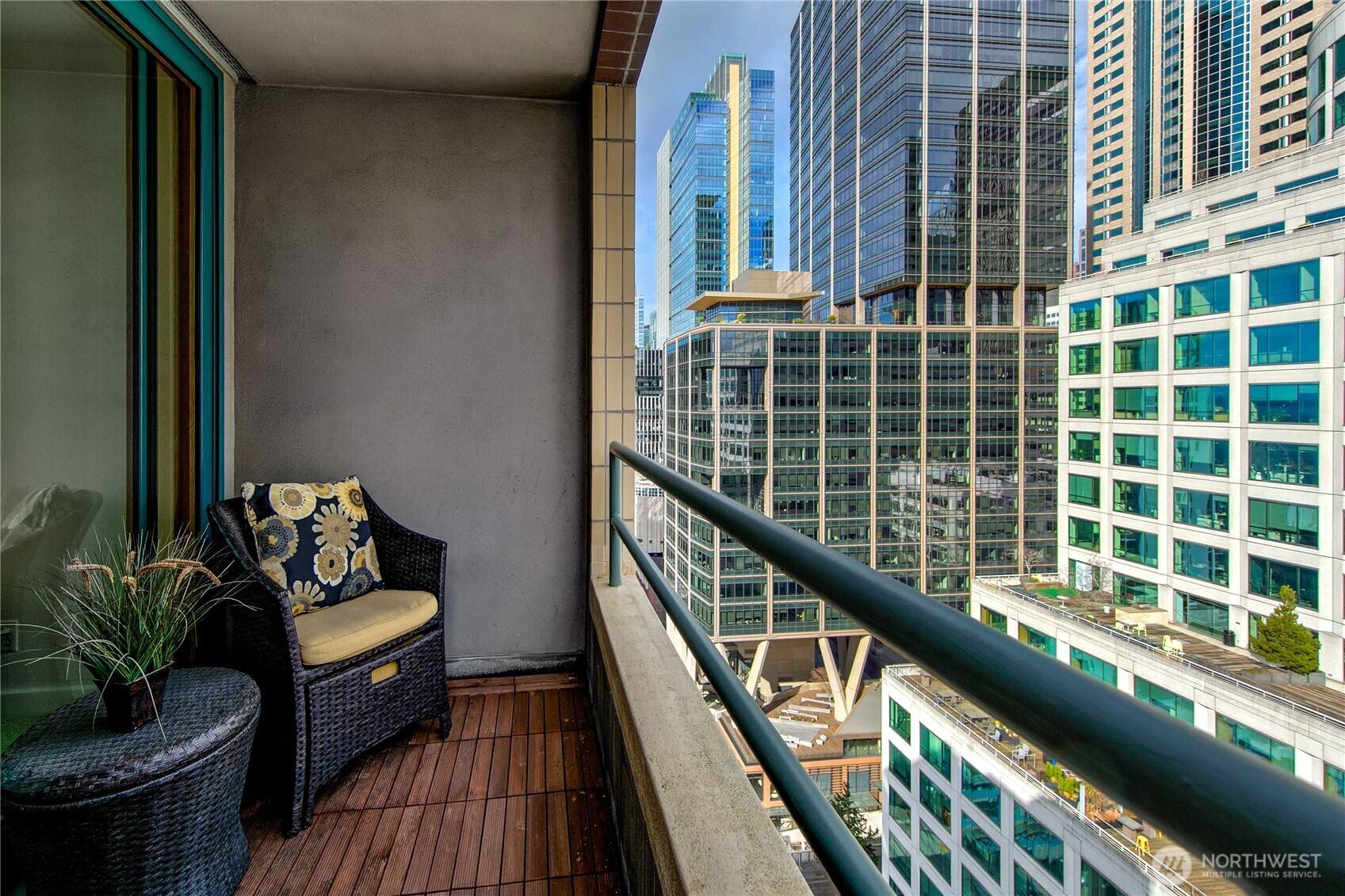 1107 1st Avenue #2002, Seattle, WA 98101