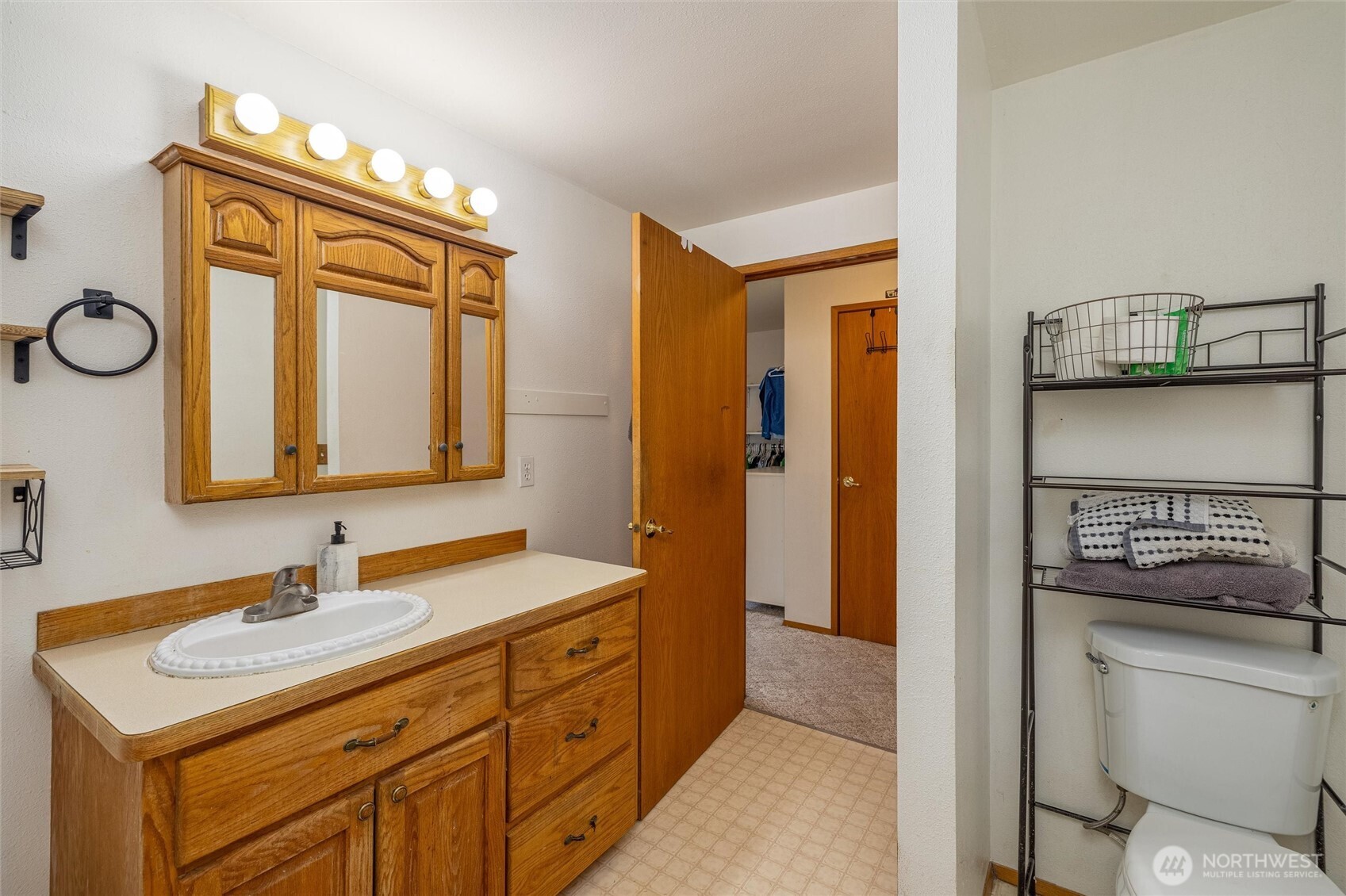 4390 Fleet Road , Blaine, WA 98230