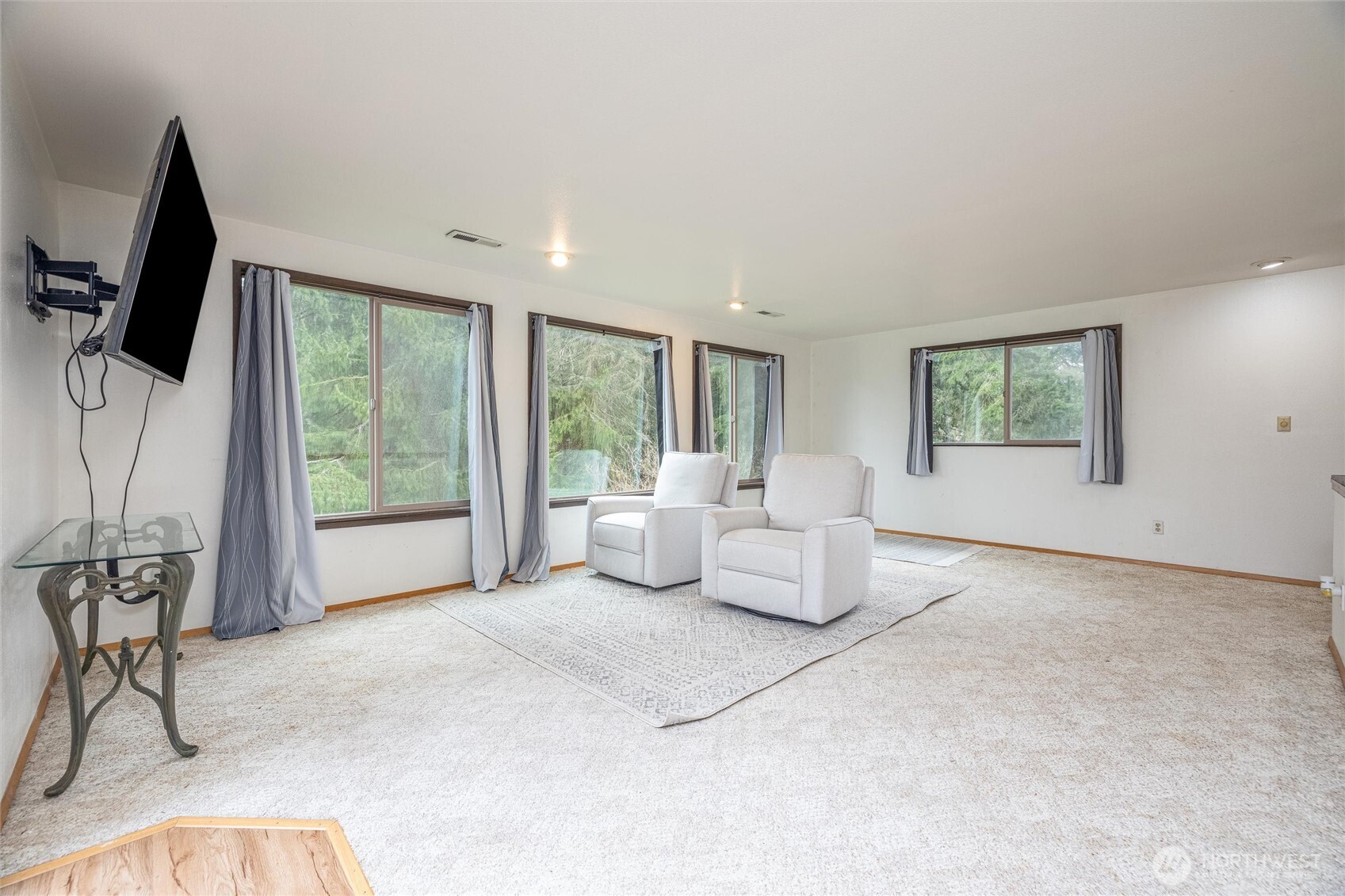 4390 Fleet Road , Blaine, WA 98230