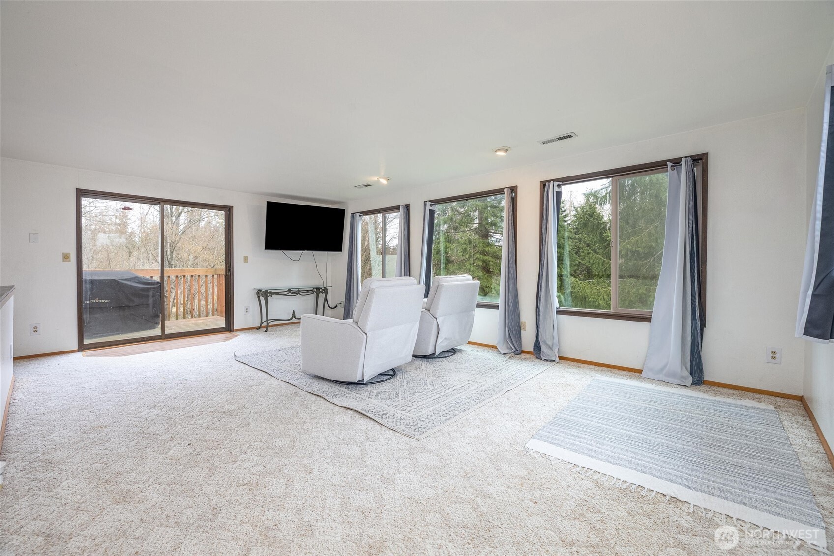 4390 Fleet Road , Blaine, WA 98230