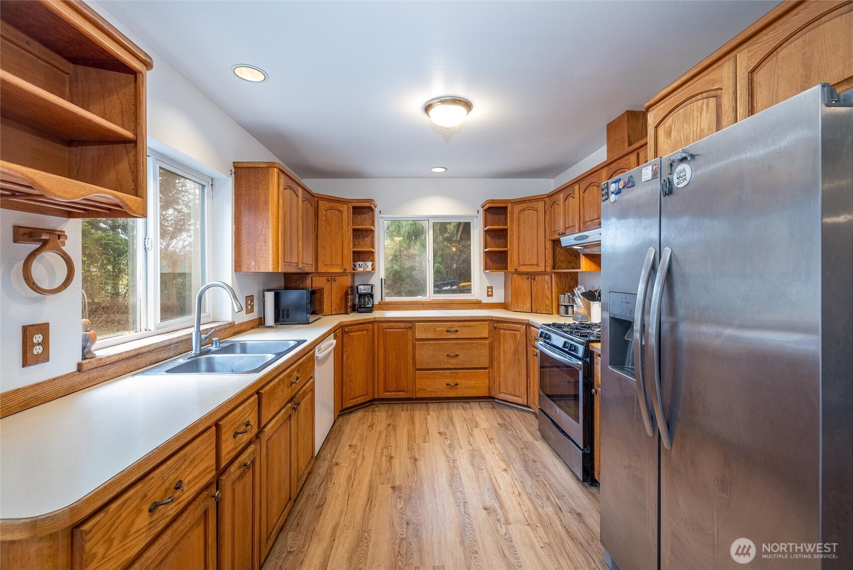 4390 Fleet Road , Blaine, WA 98230