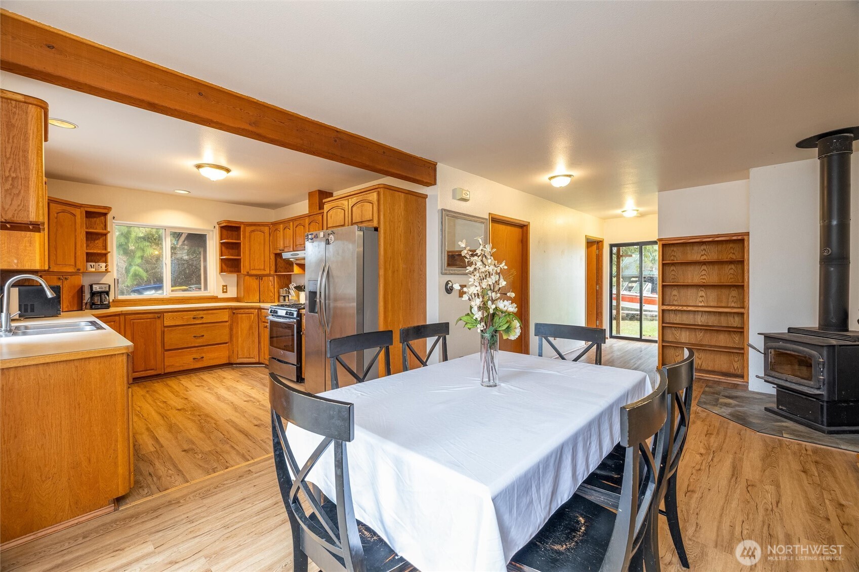 4390 Fleet Road , Blaine, WA 98230