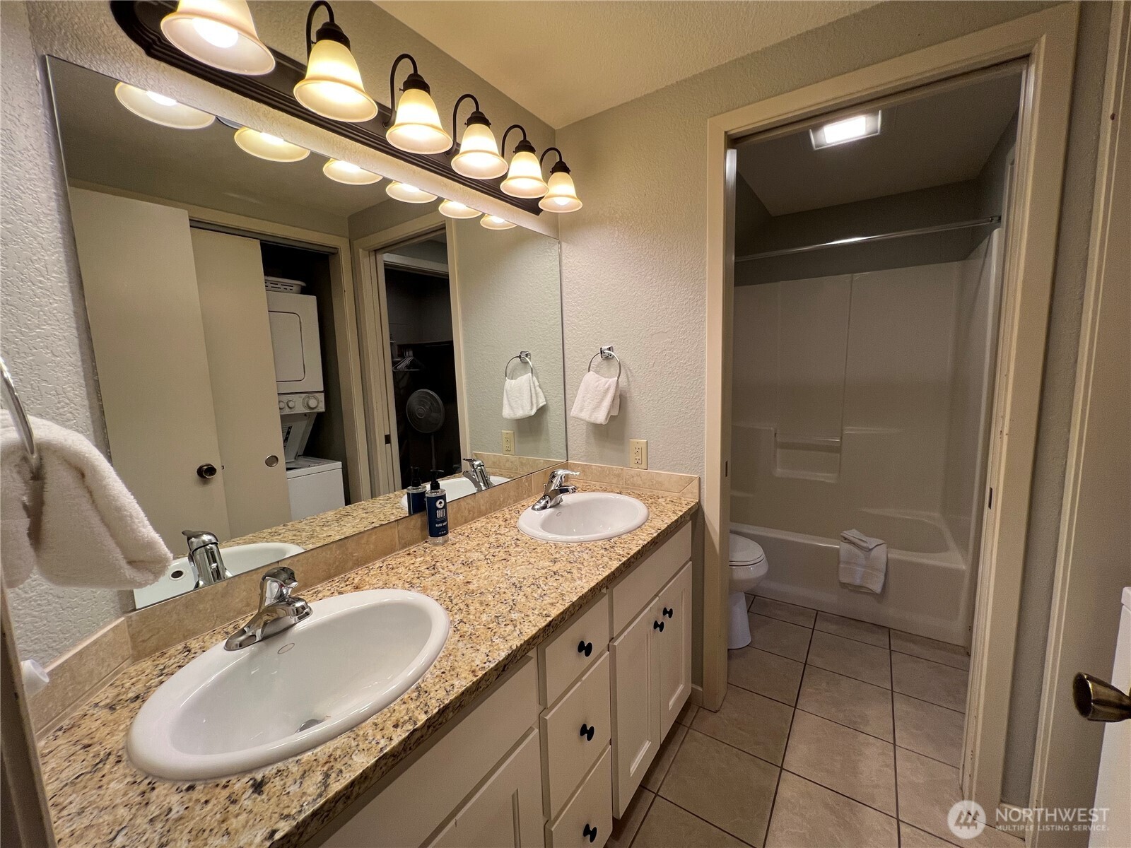 100 Lake Chelan Shores Drive #14-5, Chelan, WA 98816