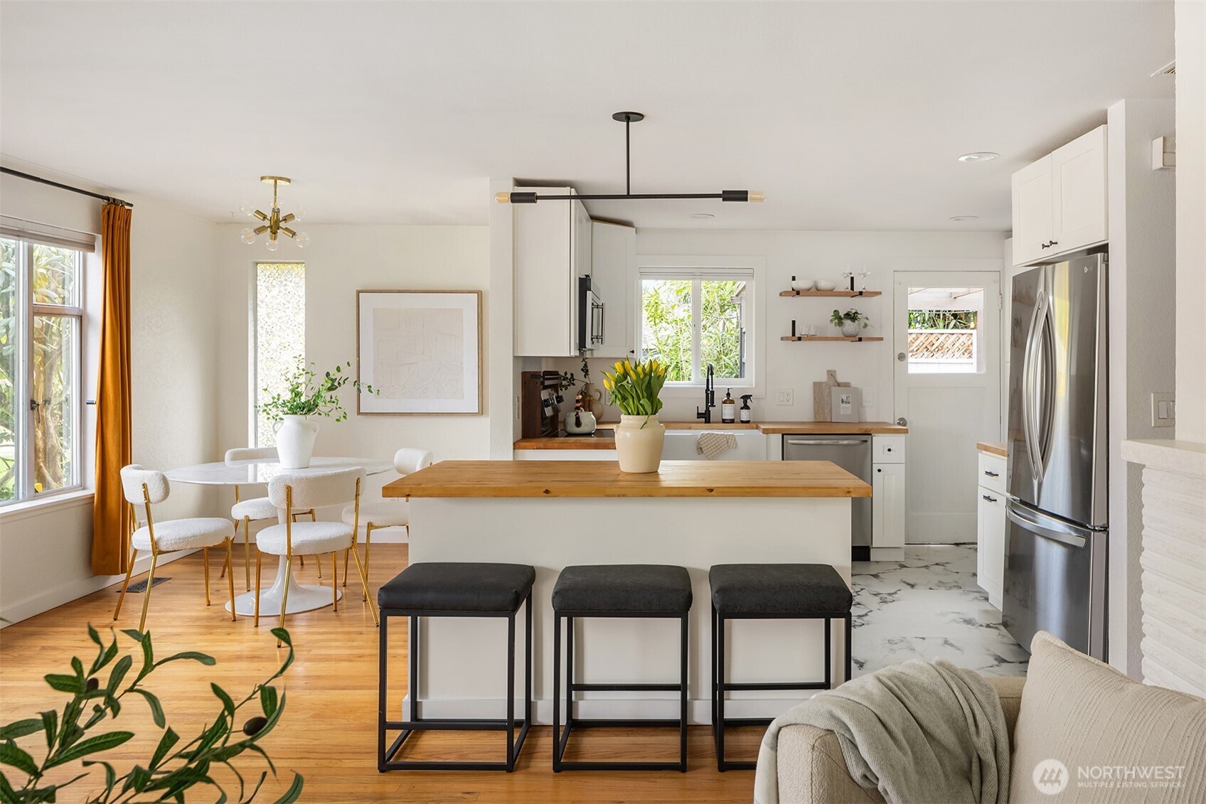 1237 SW 118th Street , Burien, WA 98146