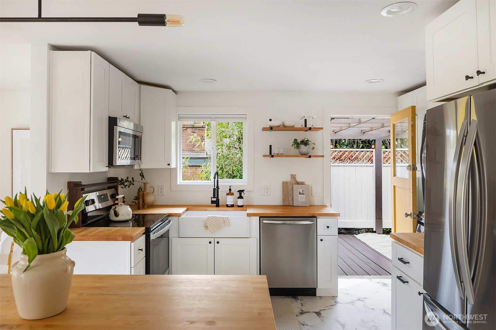 1237 SW 118th Street , Burien, WA 98146