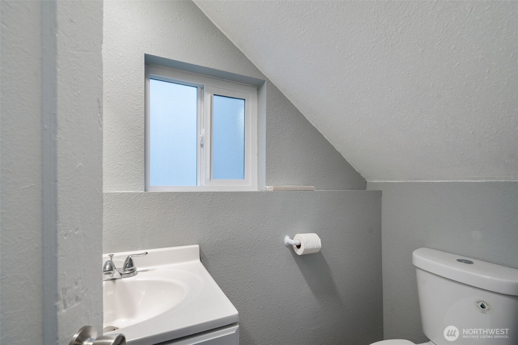 615 Martin Luther King Junior Way , Tacoma, WA 98403