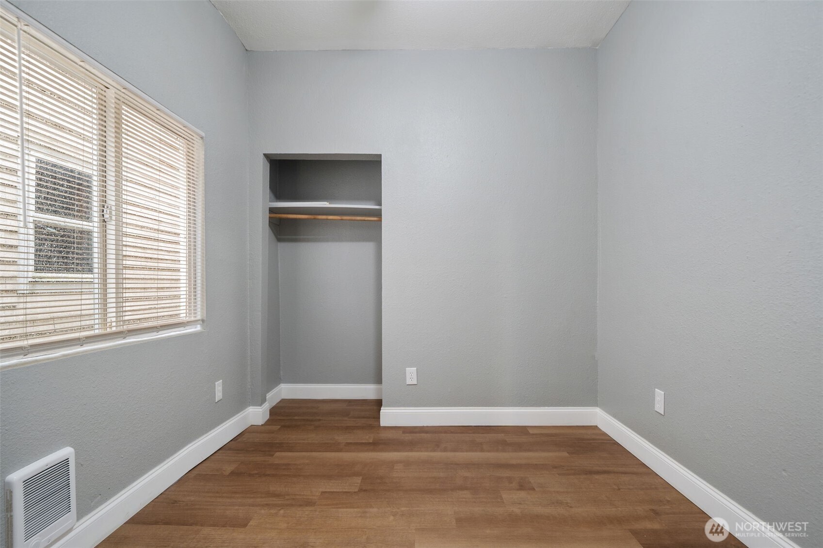 615 Martin Luther King Junior Way , Tacoma, WA 98403