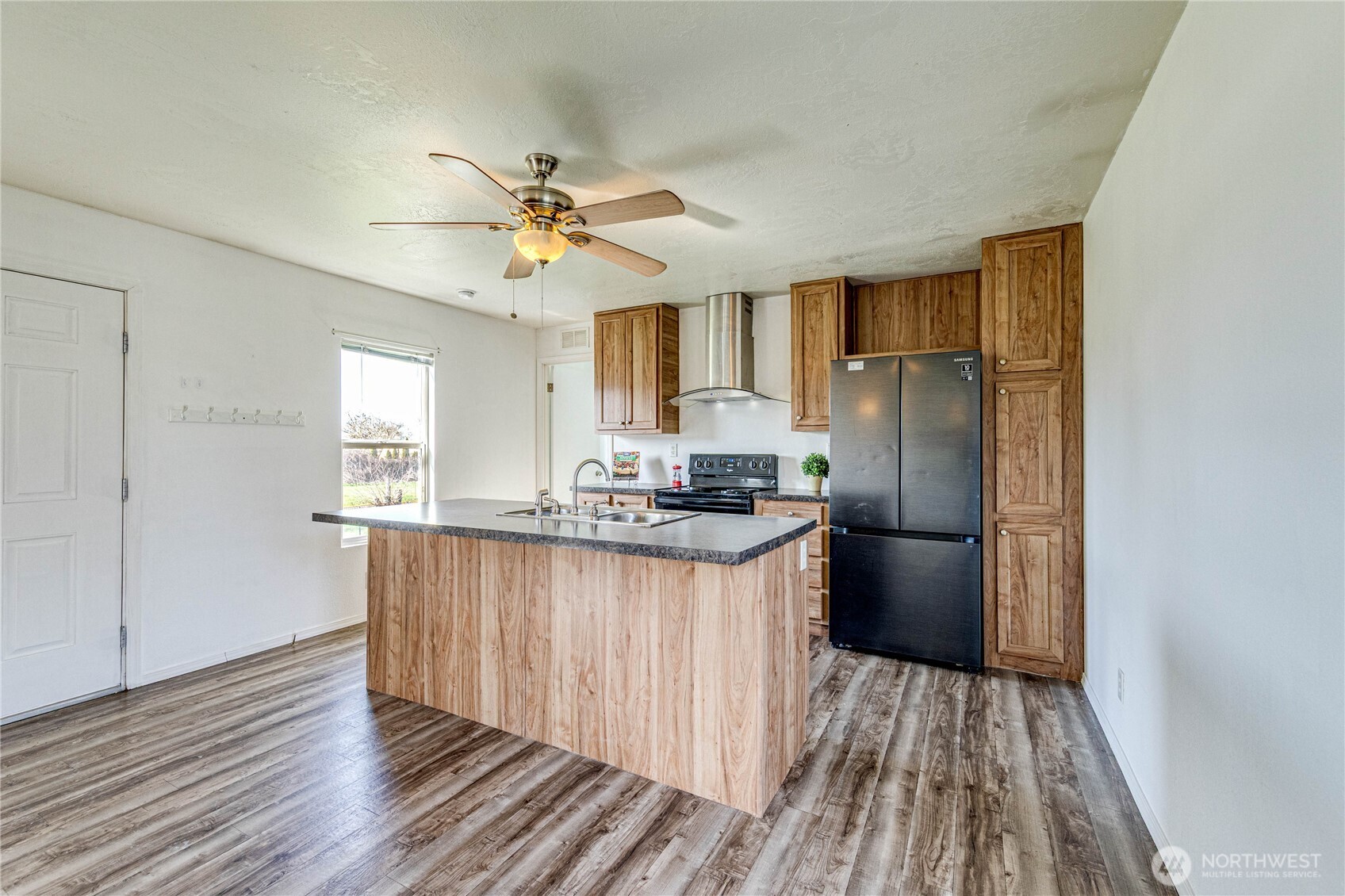 491 Mill Road #8, Sequim, WA 98382