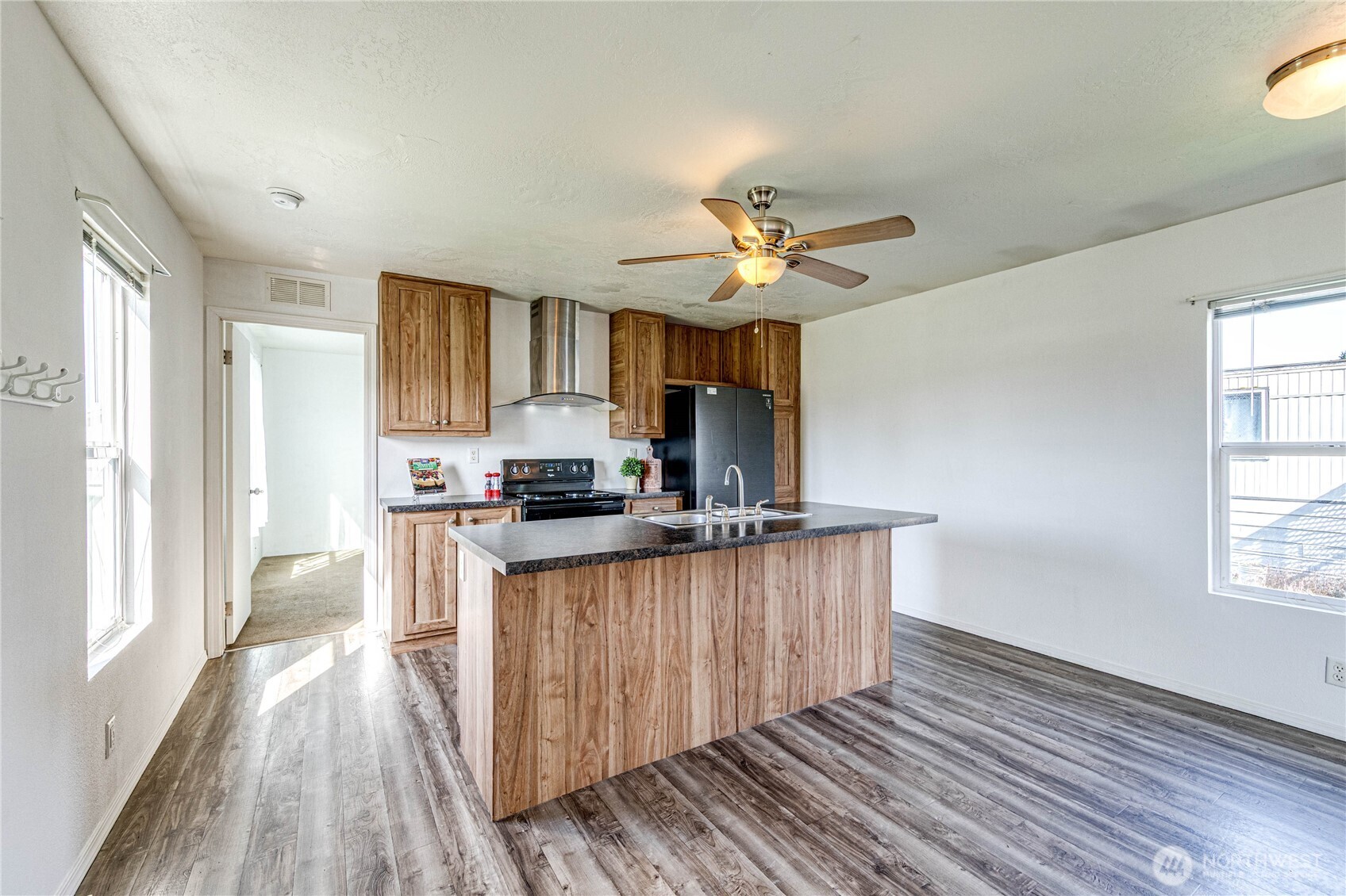 491 Mill Road #8, Sequim, WA 98382