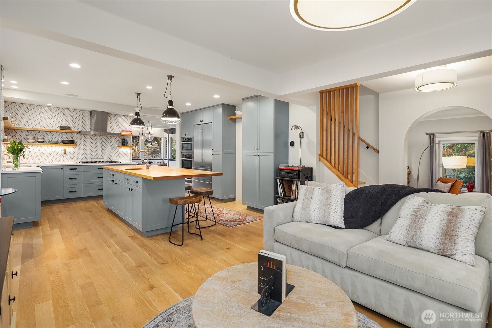 3530 W Laurelhurst Drive NE, Seattle, WA 98105