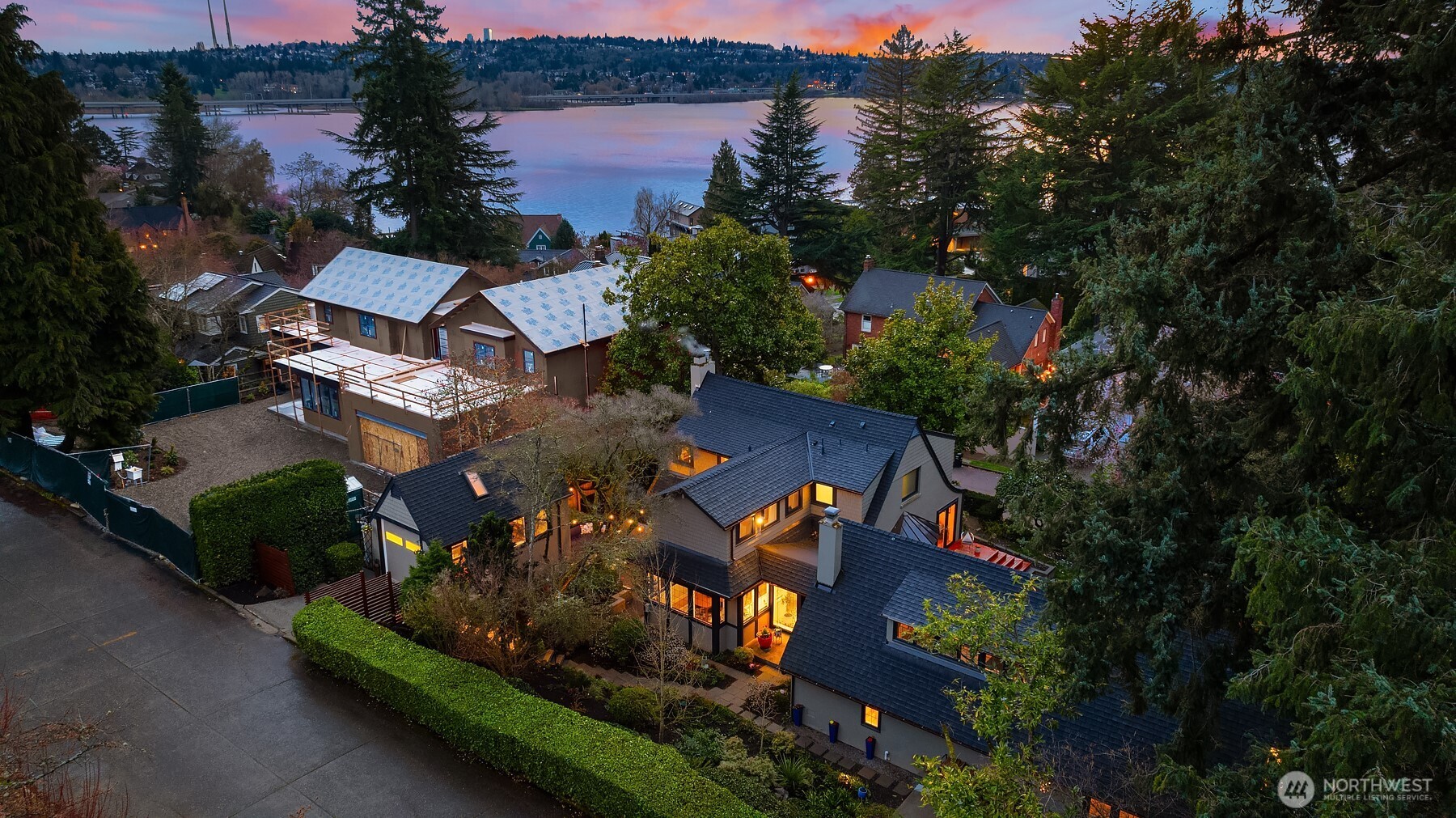 3530 W Laurelhurst Drive NE, Seattle, WA 98105