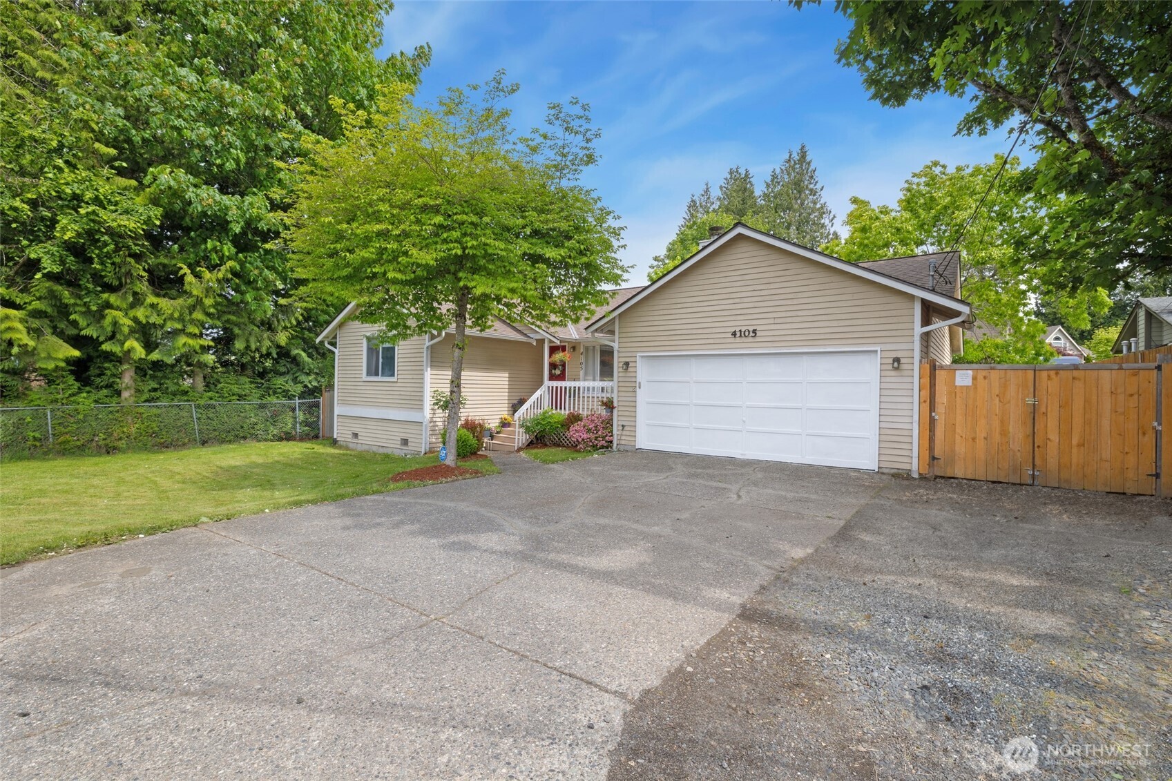 4105 Lincoln Way , Lynnwood, WA 98087