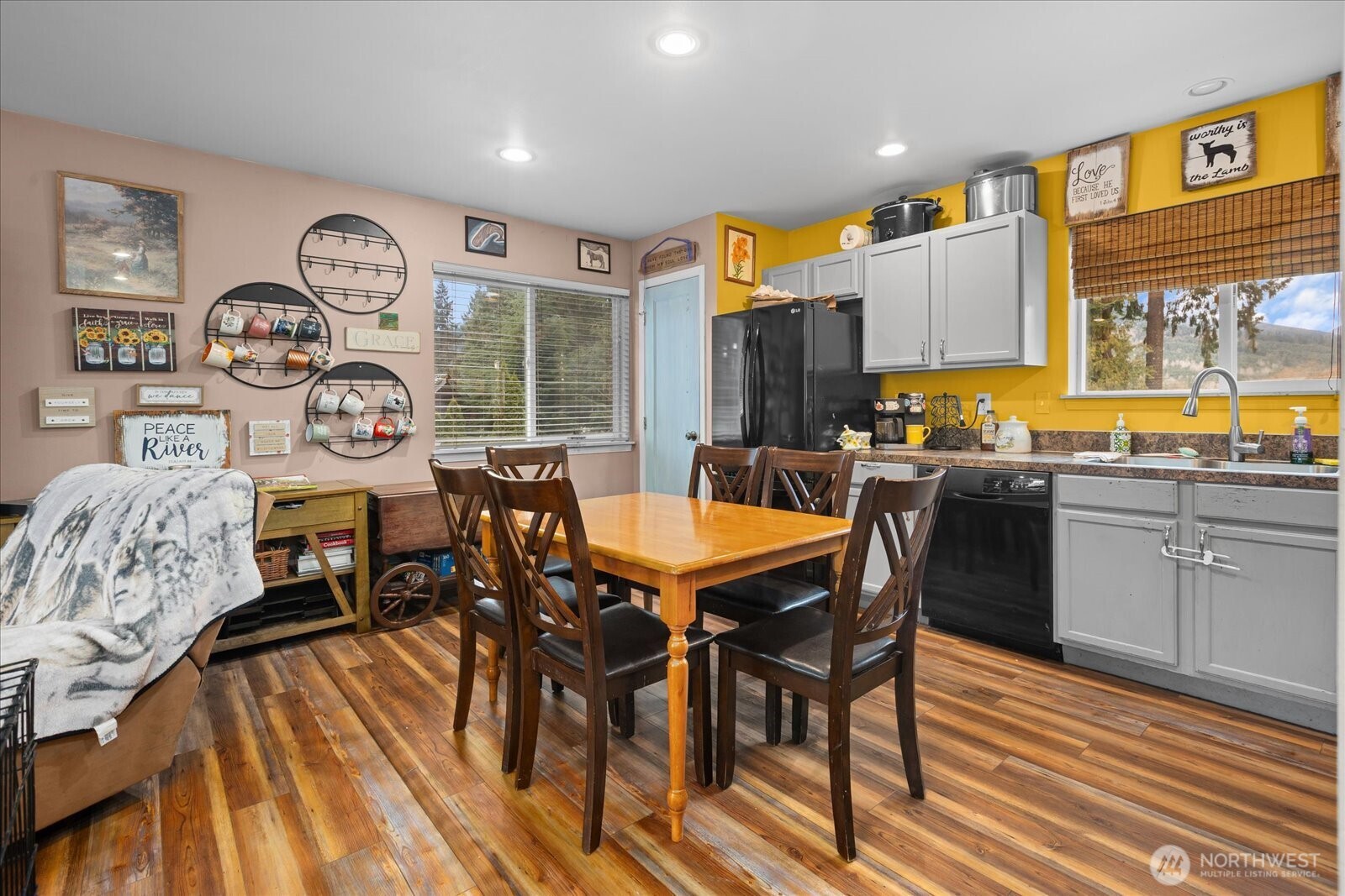 12808 E Macs Loop Road , Granite Falls, WA 98252