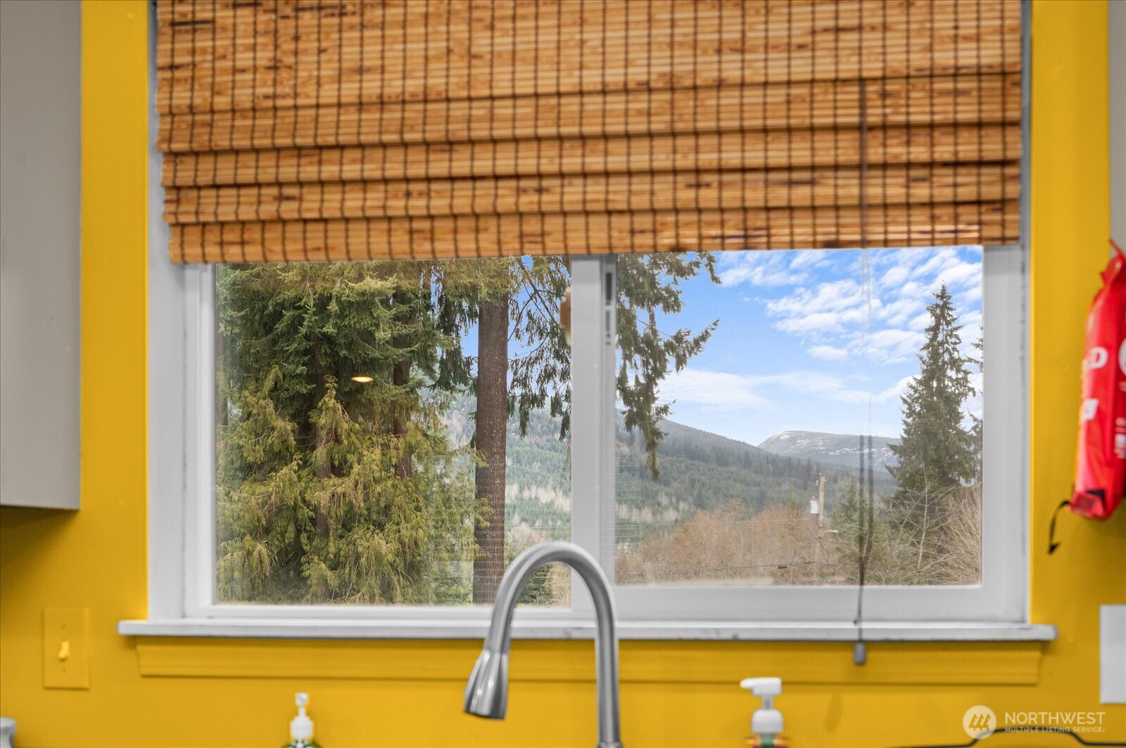 12808 E Macs Loop Road , Granite Falls, WA 98252