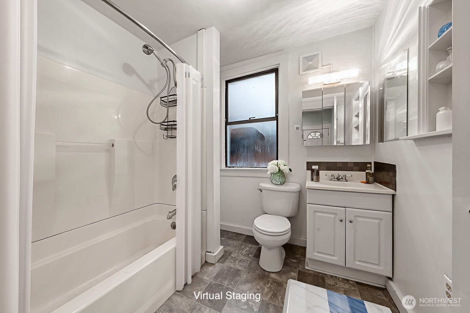 6636 Carleton Avenue S, Seattle, WA 98108-3531