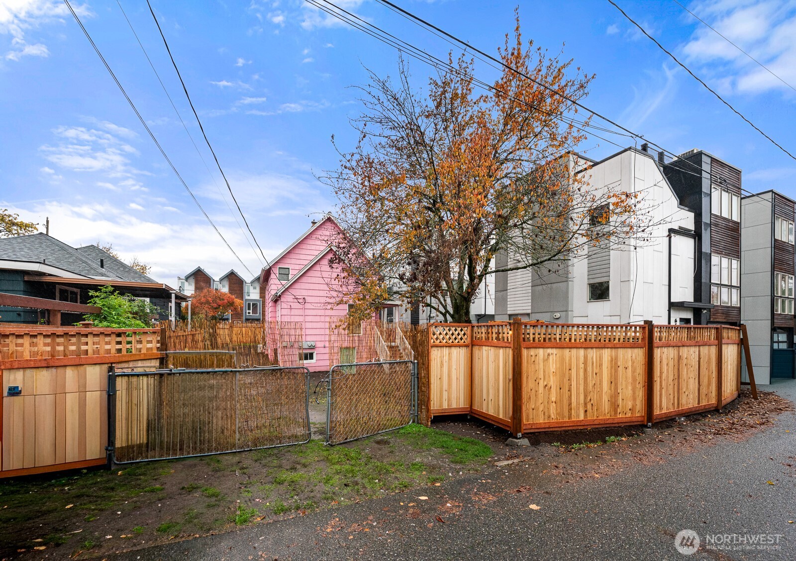 6636 Carleton Avenue S, Seattle, WA 98108-3531