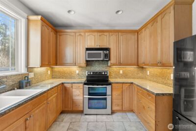 2929 S Fork Road , Raymond, WA 98577 - Photo 11