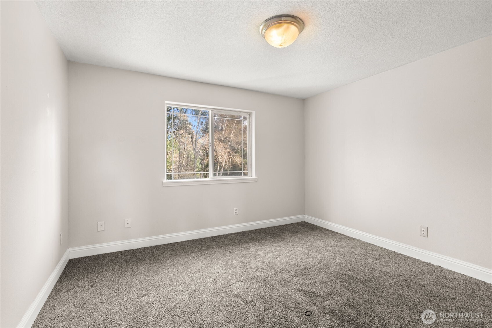 2929 S Fork Road , Raymond, WA 98577