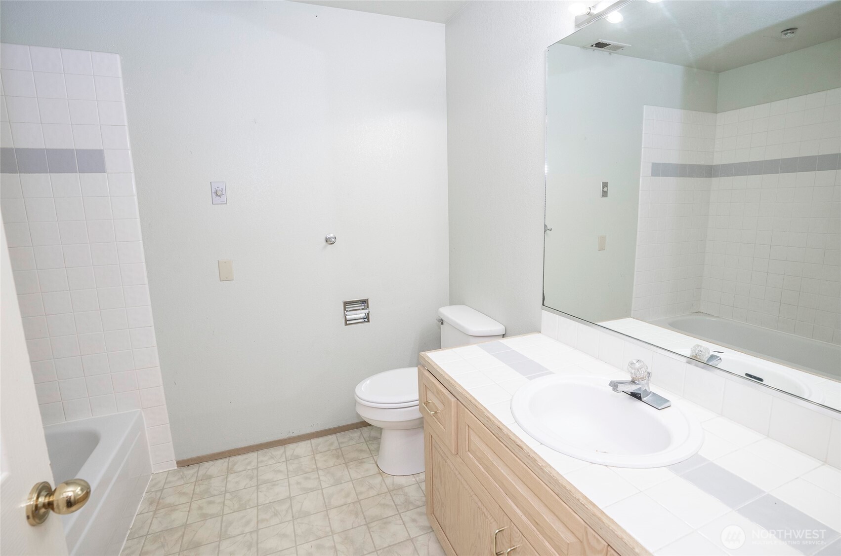 7326 Steilacoom Boulevard SW #D3, Lakewood, WA 98499