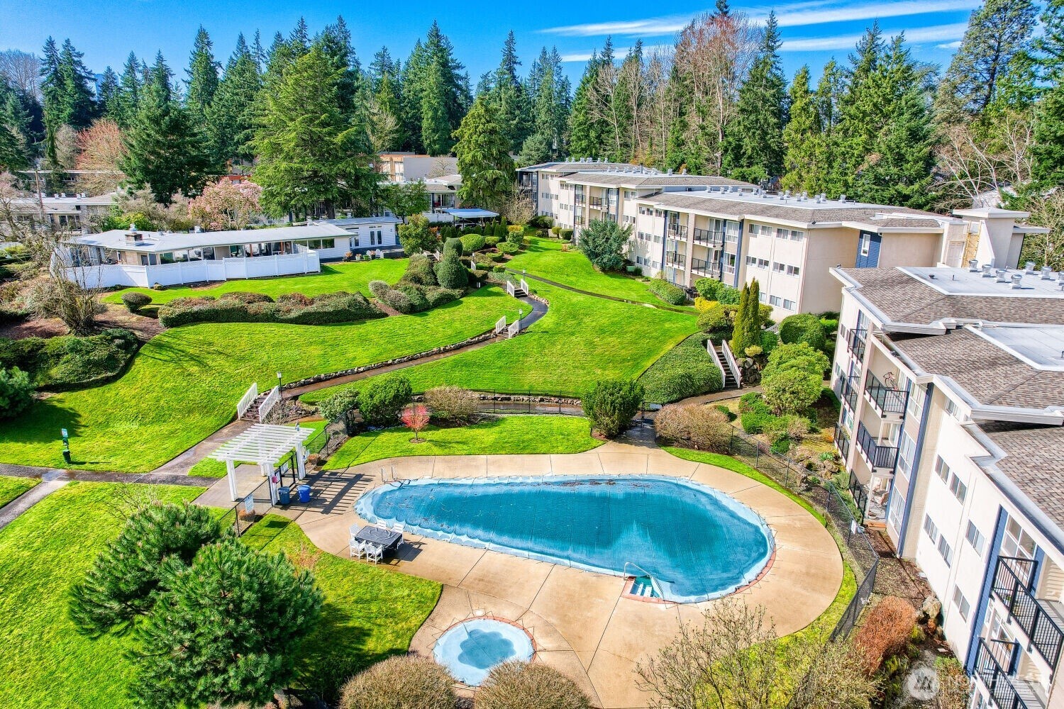 12631 NE 9th Place #C303, Bellevue, WA 98005-3238