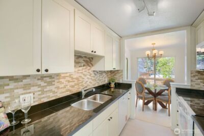 12631 NE 9th Place #C303, Bellevue, WA 98005-3238 - Photo 4