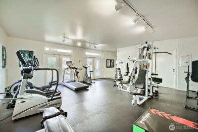 12631 NE 9th Place #C303, Bellevue, WA 98005-3238 - Photo 10