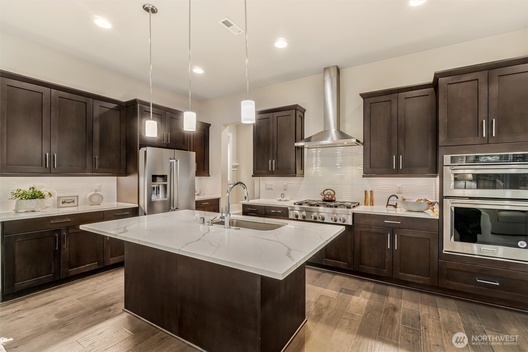 24509 NE 13th Place , Sammamish, WA 98074