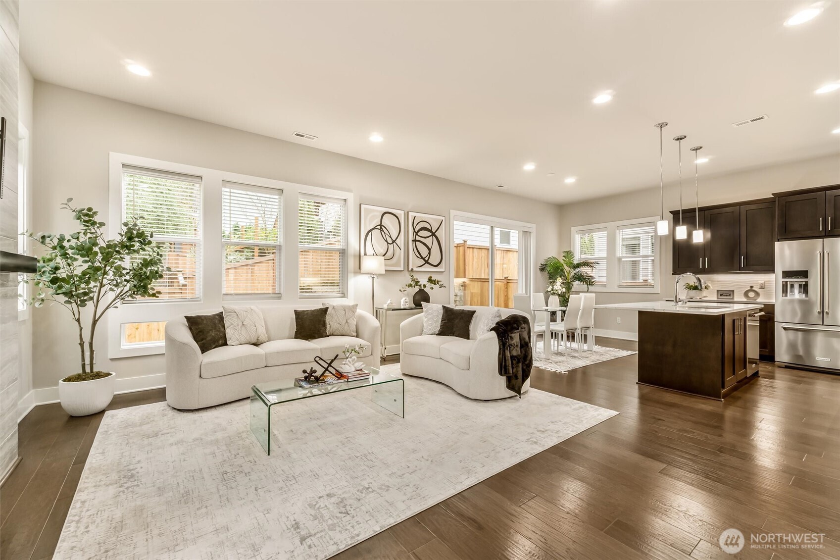 24509 NE 13th Place , Sammamish, WA 98074