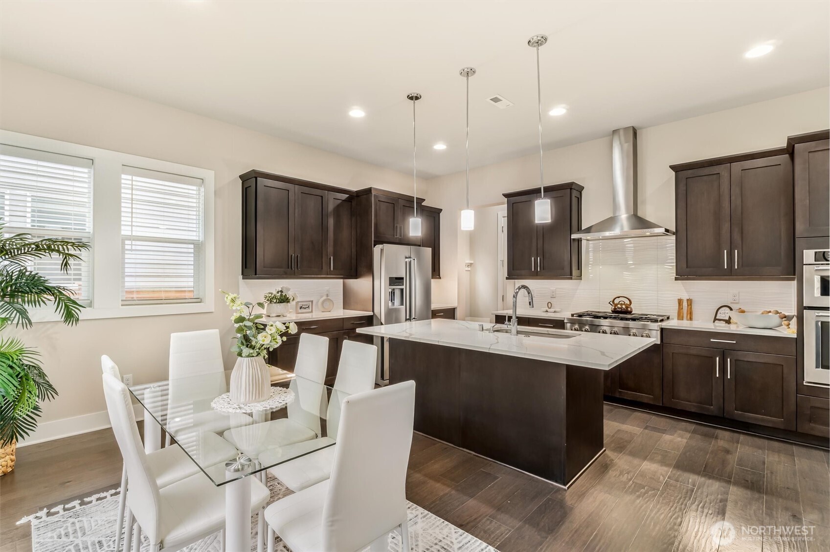 24509 NE 13th Place , Sammamish, WA 98074
