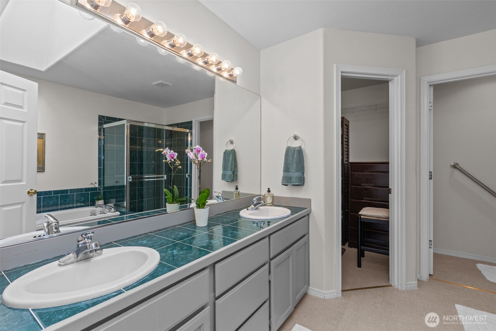 2414 Kennewick Place NE, Renton, WA 98056