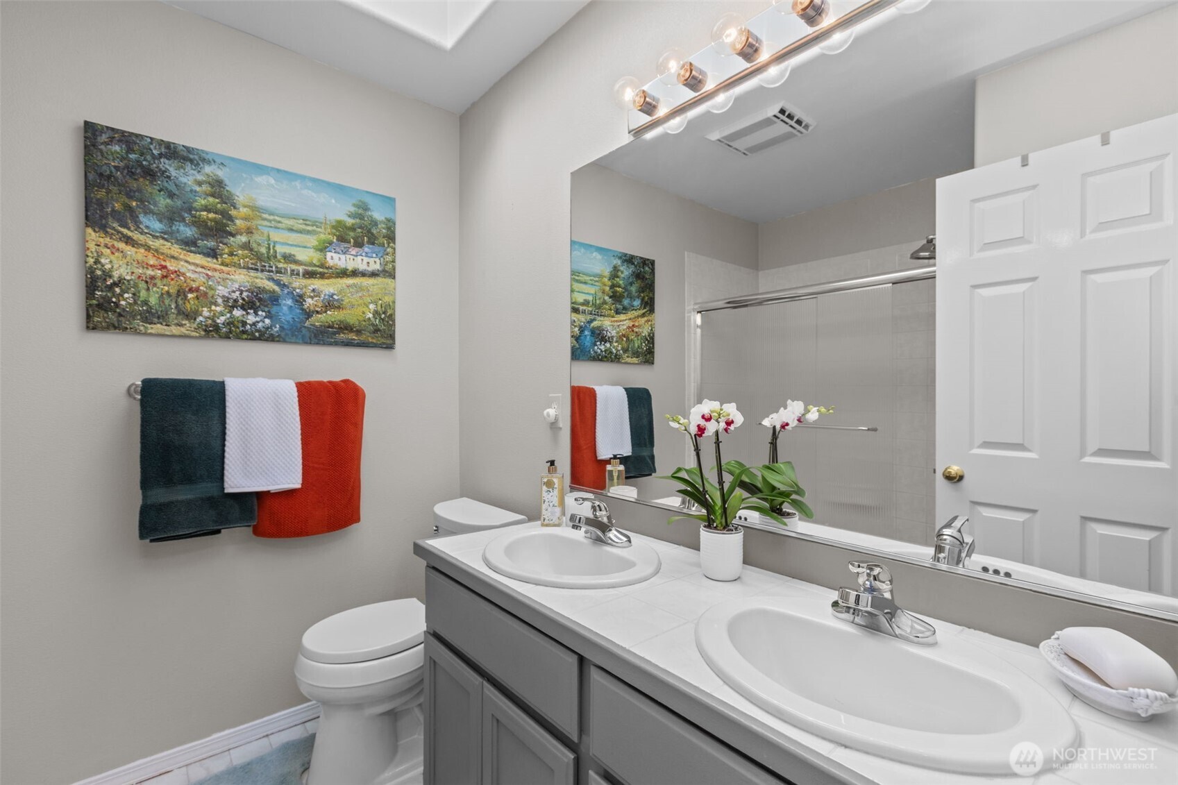 2414 Kennewick Place NE, Renton, WA 98056