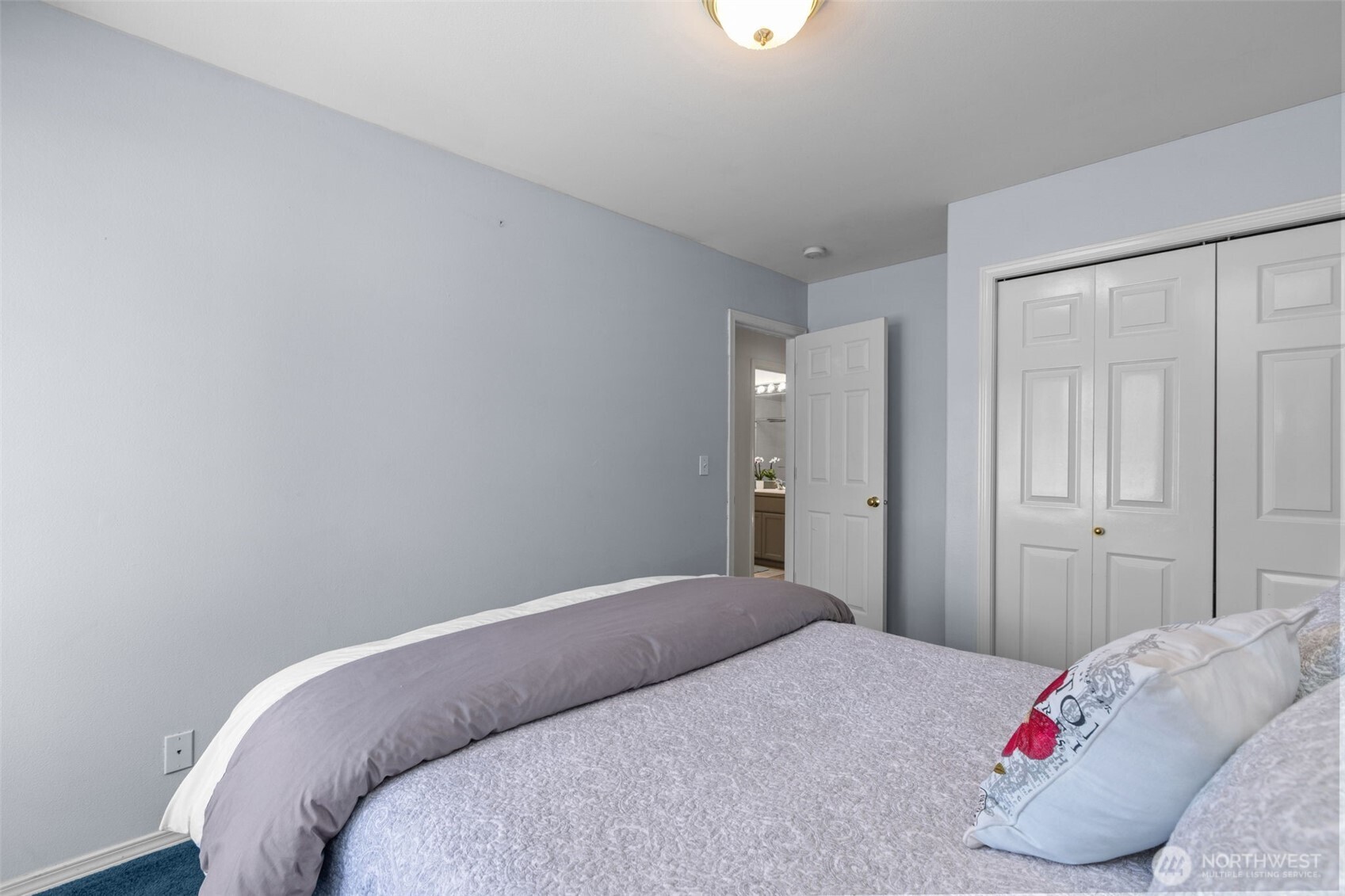 2414 Kennewick Place NE, Renton, WA 98056