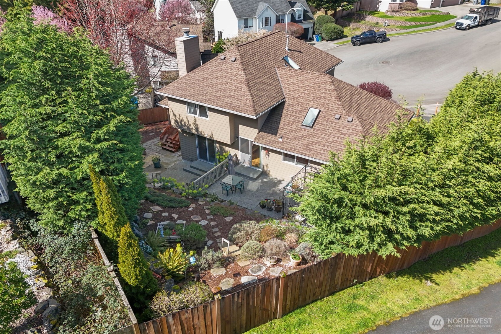 2414 Kennewick Place NE, Renton, WA 98056
