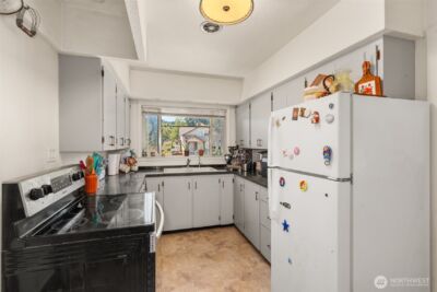 142 Wichman Street S, Tenino, WA 98589 - Photo 10