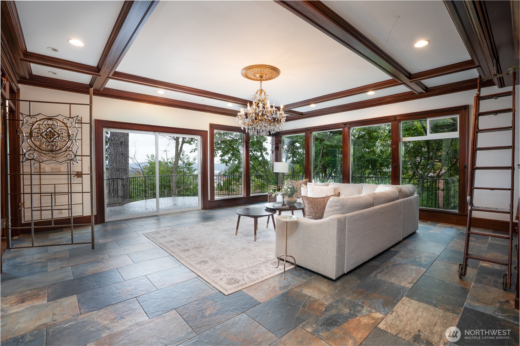 923 N Yakima Avenue , Tacoma, WA 98403