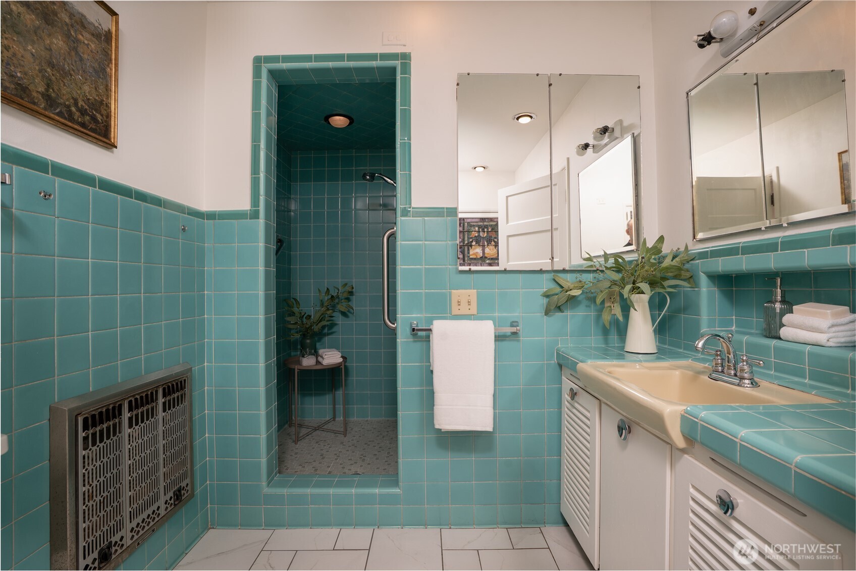 923 N Yakima Avenue , Tacoma, WA 98403