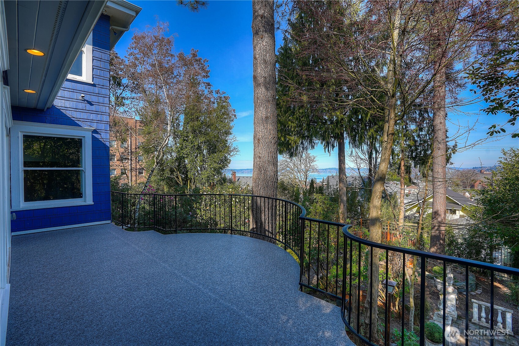 923 N Yakima Avenue , Tacoma, WA 98403