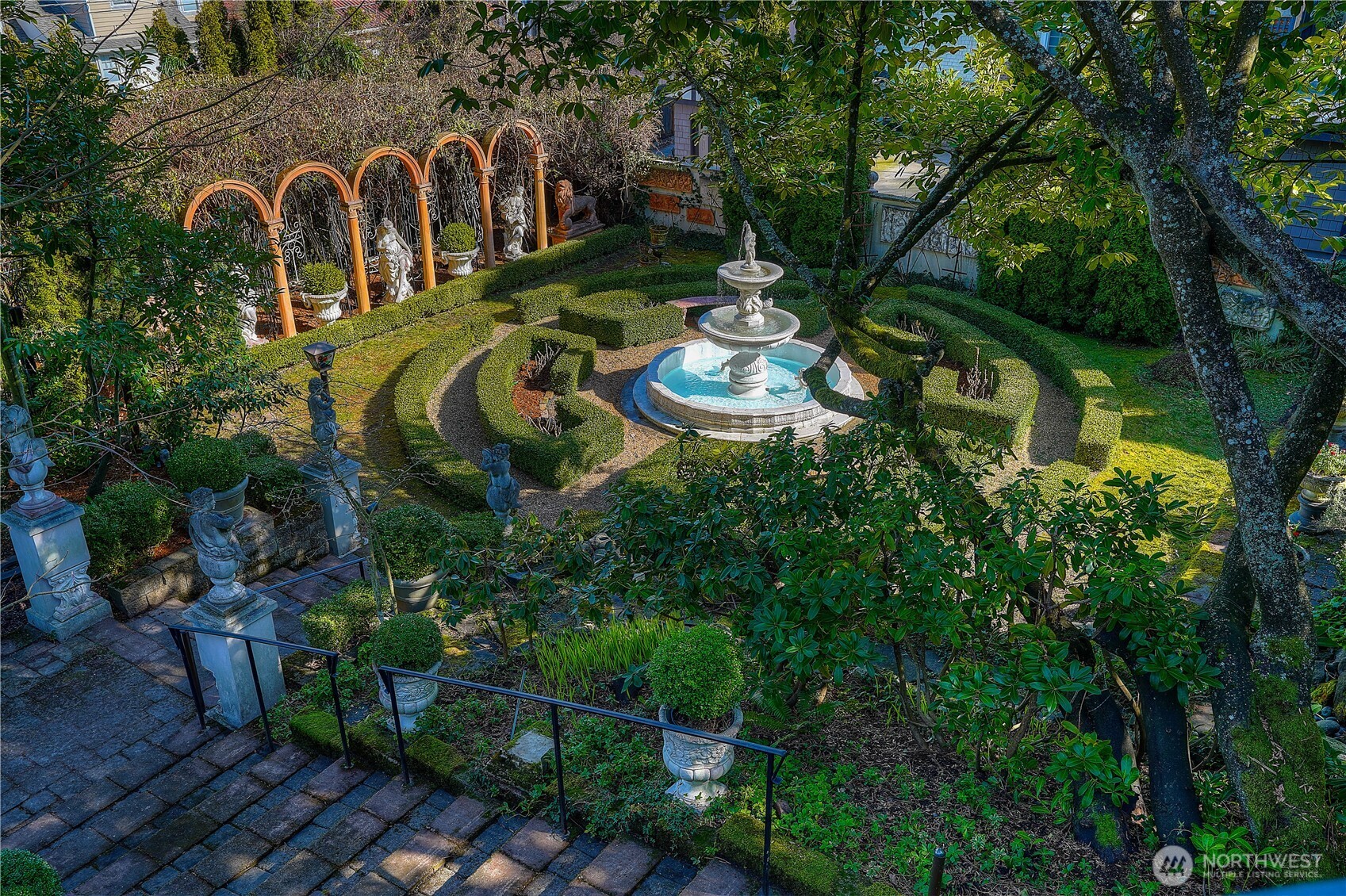 923 N Yakima Avenue , Tacoma, WA 98403