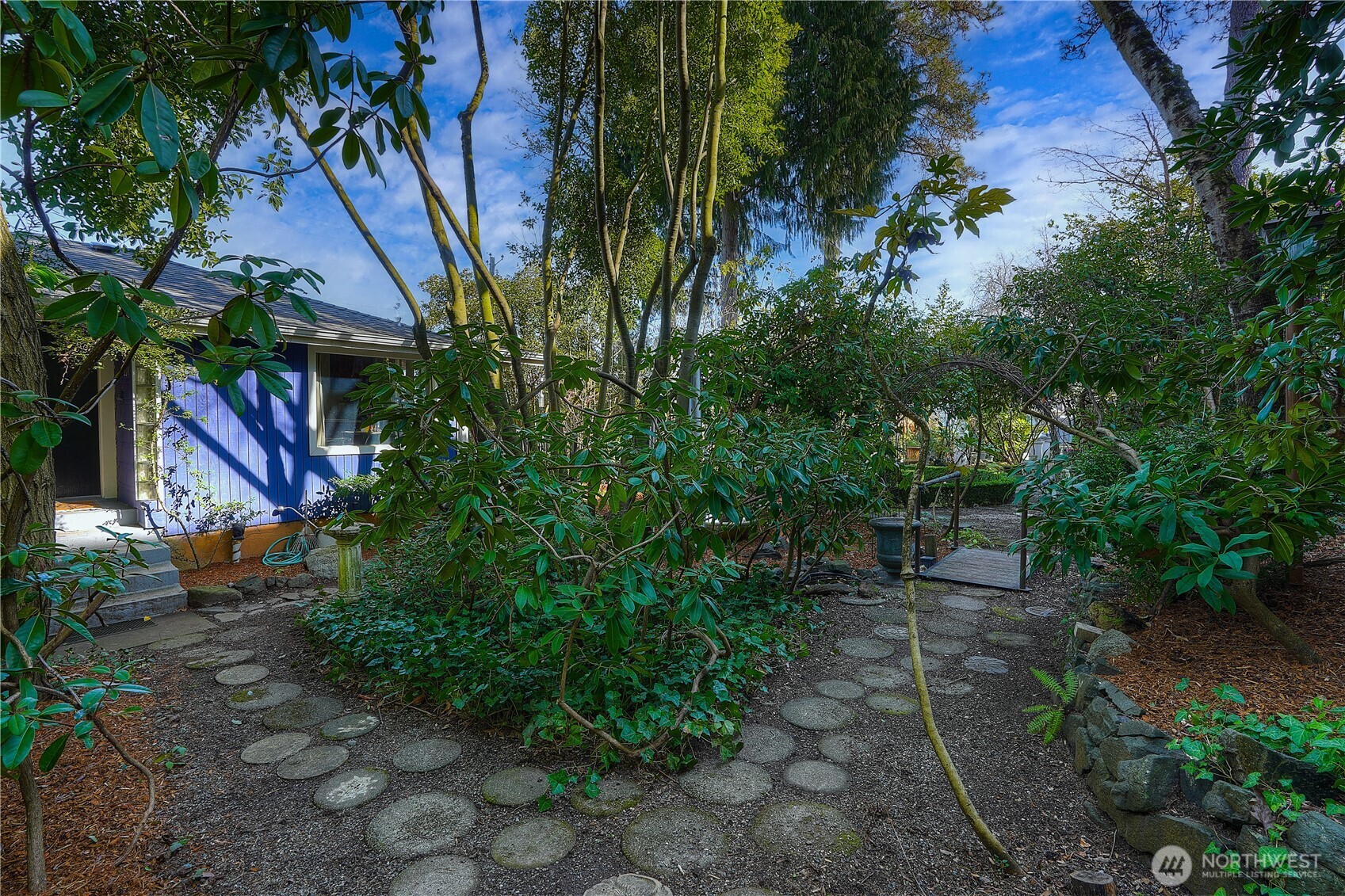 923 N Yakima Avenue , Tacoma, WA 98403