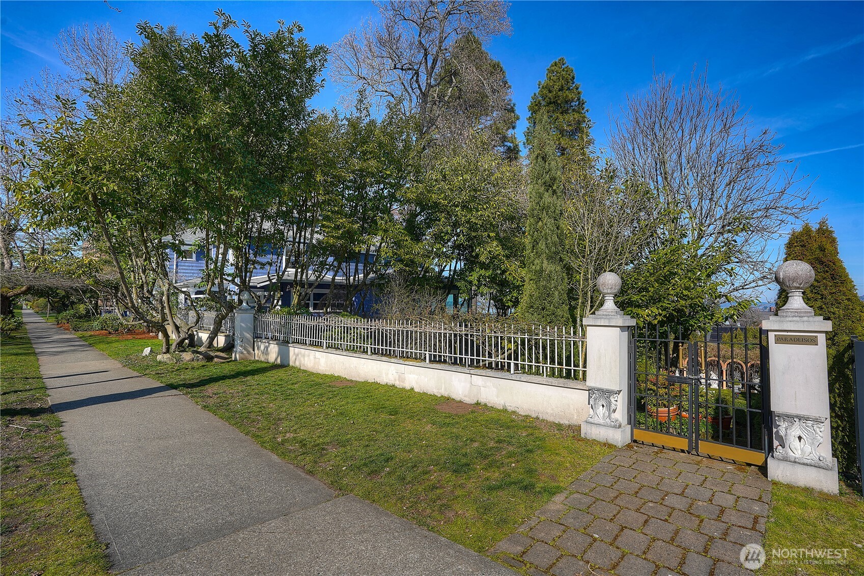 923 N Yakima Avenue , Tacoma, WA 98403