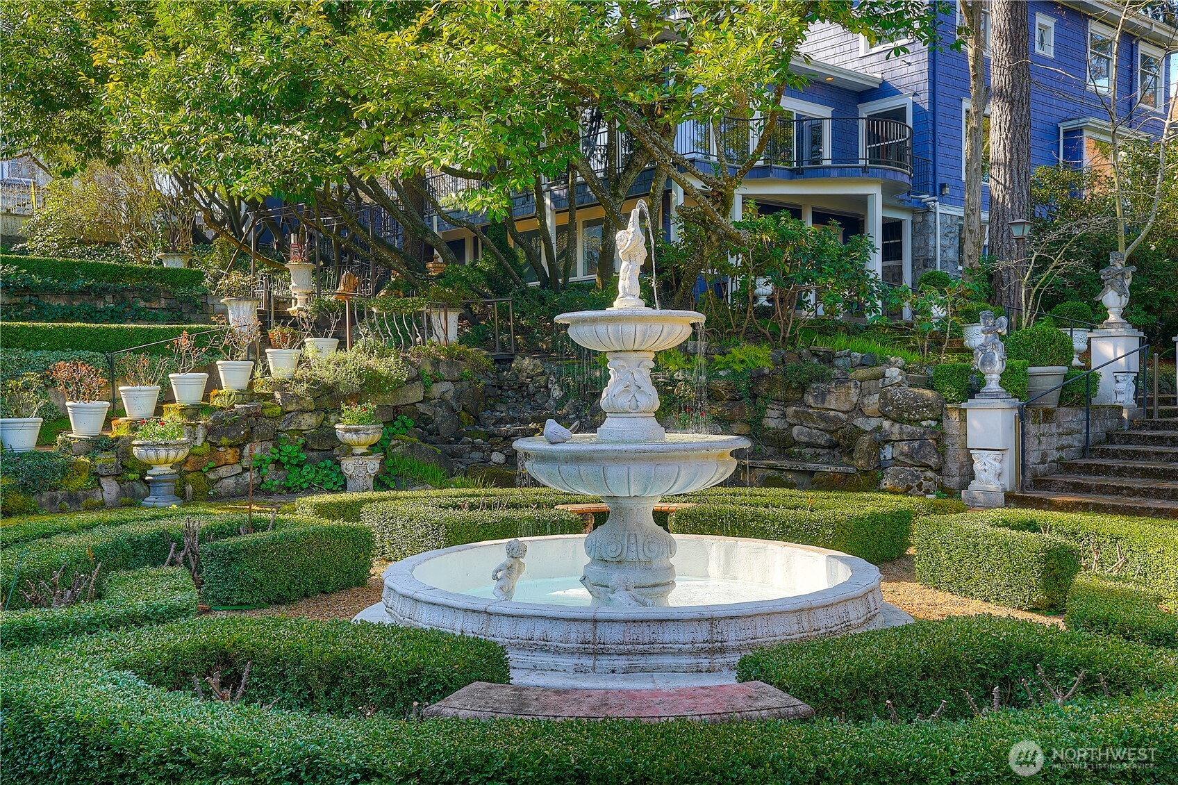 923 N Yakima Avenue , Tacoma, WA 98403